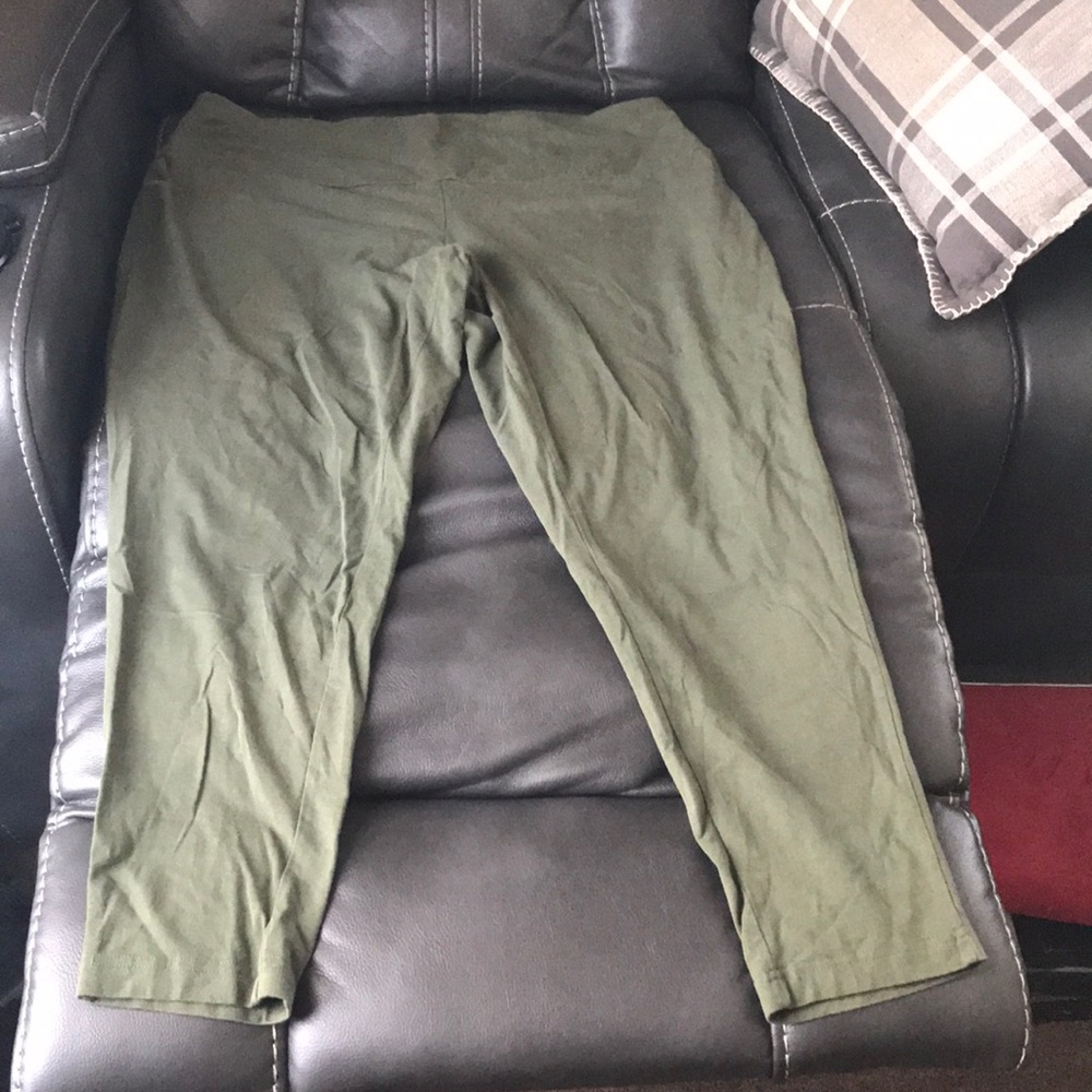 Plus sized workout leggings